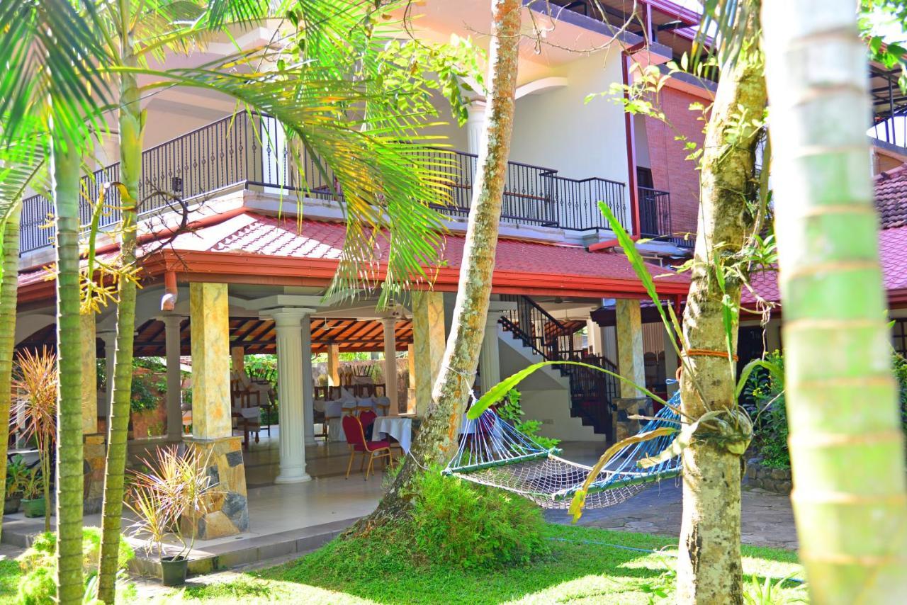 Little Villa Hotel Wadduwa Eksteriør bilde
